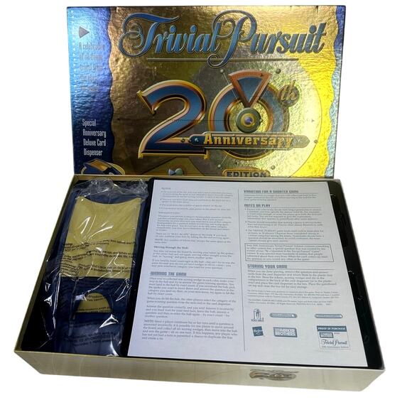 Trivial Pursuit 20th Anniversary Edition Board Game Trivia Vintage 2002 New - Picture 3 of 8